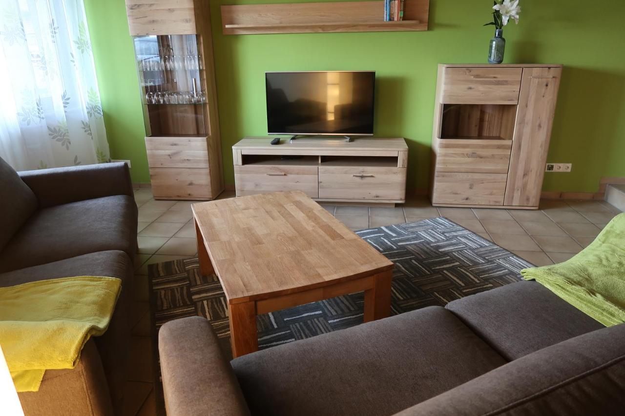 Ferienwohnung Neuborner-Hof อันแดร์นาค ภายนอก รูปภาพ